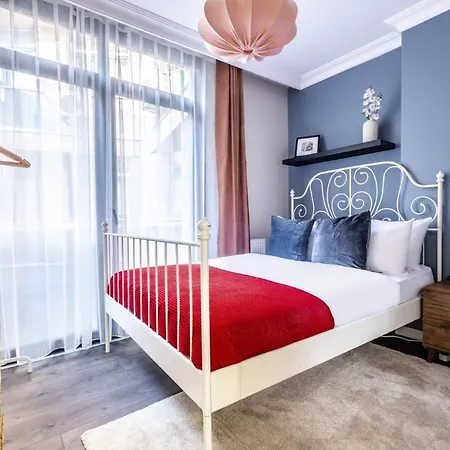 Flat With Sleek Interior In Sisli شقة